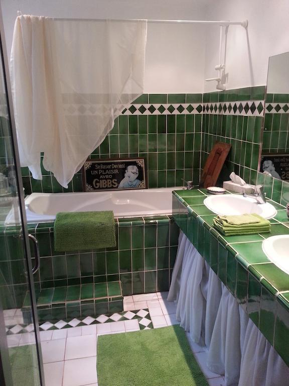 Poucharramet La Maison De L'Oenologue الغرفة الصورة