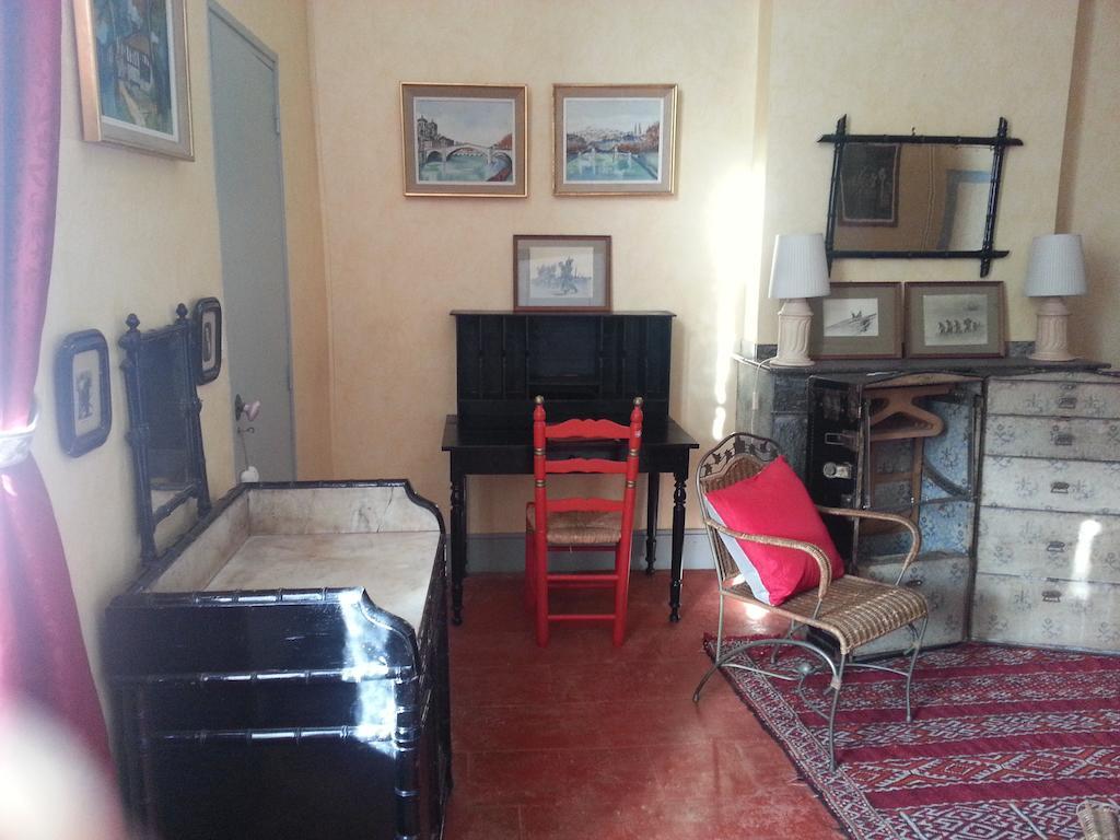 Poucharramet La Maison De L'Oenologue الغرفة الصورة